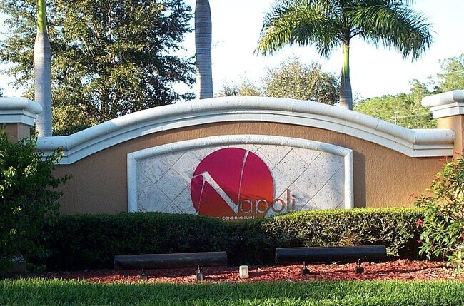 Building Photo - 1875 Florida Club Dr