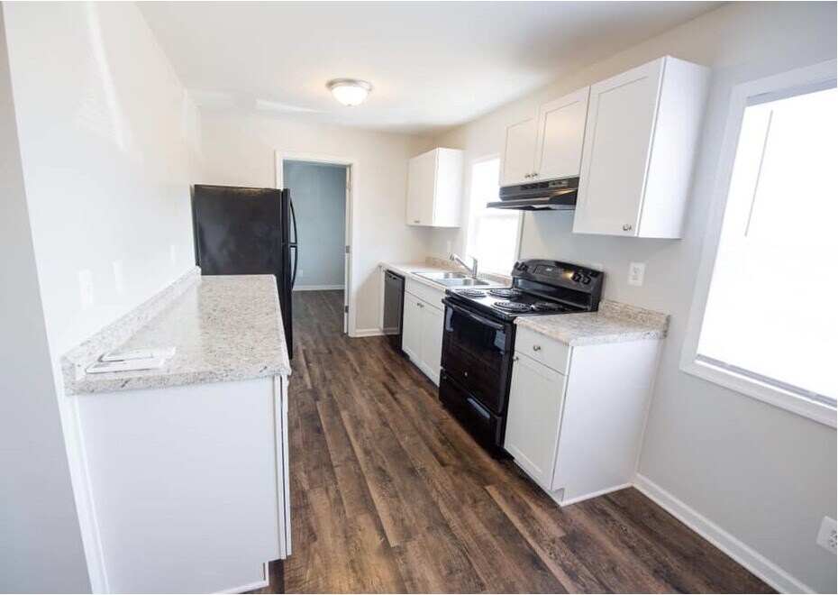 Primary Photo - 22880 Dement Ln