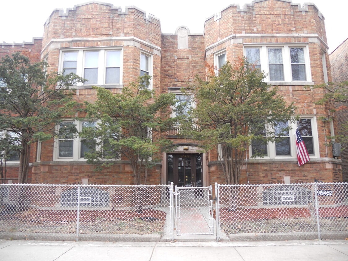 Primary Photo - 9152 S Throop St