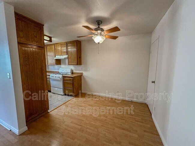 Foto del edificio - 18020 Saratoga Way