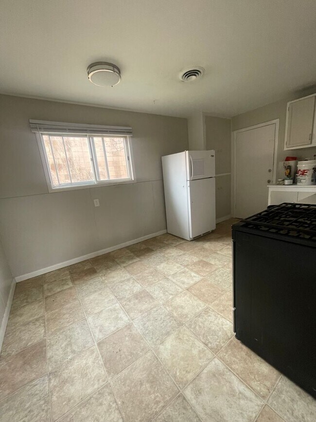 Foto del edificio - 222 Moore Ln