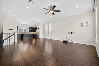 Building Photo - 2707 Shadybrook Meadow Dr
