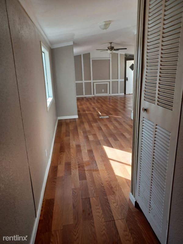 Building Photo - 3 br, 2 bath Mobile Home - 725 N Magnolia