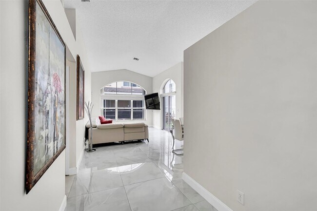 Foto del edificio - 11034 NW 46th Dr