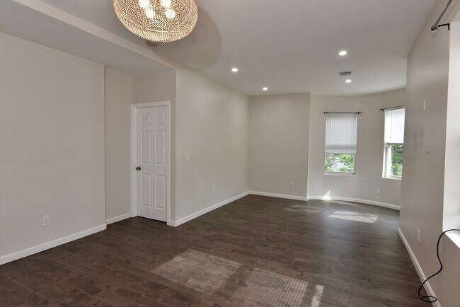 Foto del edificio - 334 Centre St