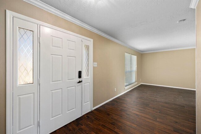 Foto del edificio - 622 Hawthorn Pl