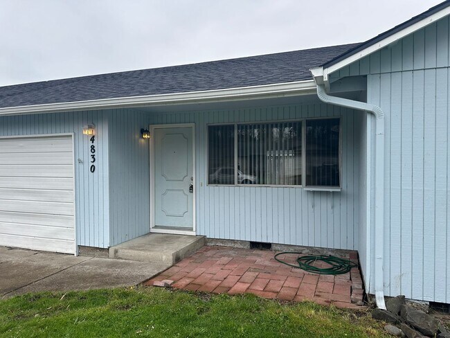 Foto del edificio - Great single level 2 bed/1 bath duplex in Thurston!