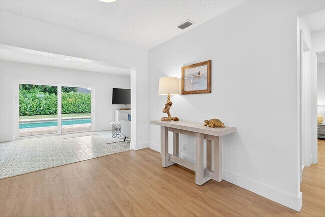 Foto del edificio - 9627 Althea Way