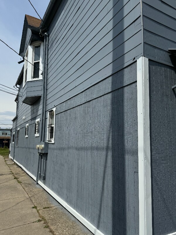 Foto del edificio - 3860 E 72nd St