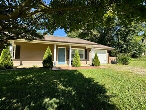 Building Photo - 315 Cherokee Dr