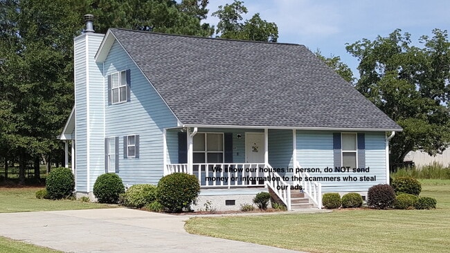 Building Photo - 609 Windcrest Dr