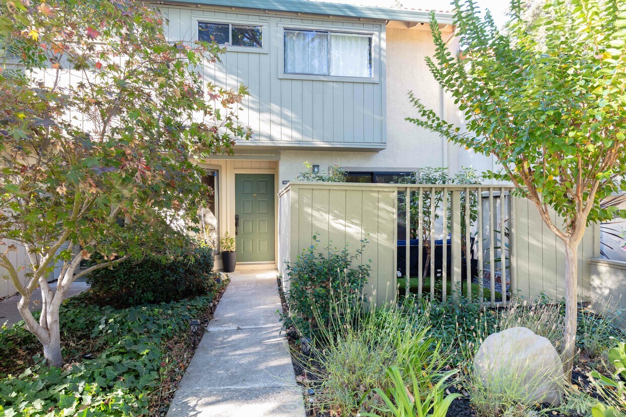 Photo - 1660 Parkside Dr (Walnut Creek, CA)