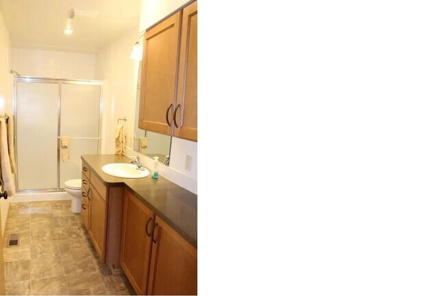 # 1 bathroom - 735 N C St