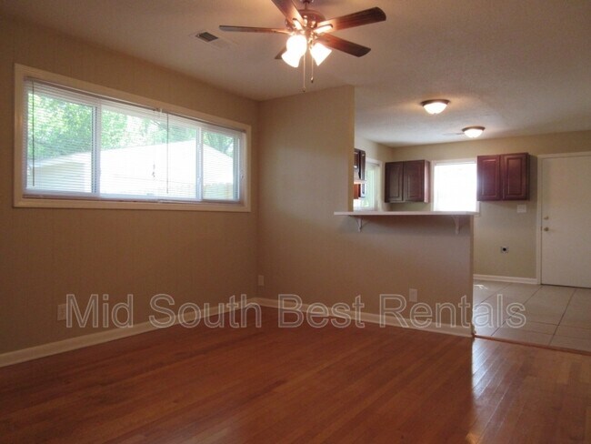 Foto del edificio - 4125 Kenosha Rd