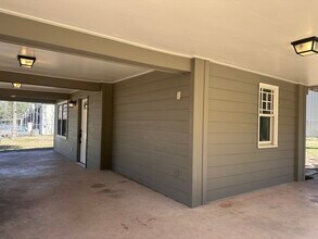 Building Photo - 13868 Cedar Hill Rd