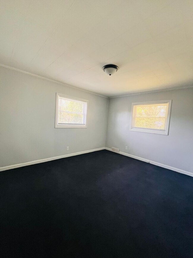 Nice Two Bedroom Duplex - Nice Two Bedroom Duplex House