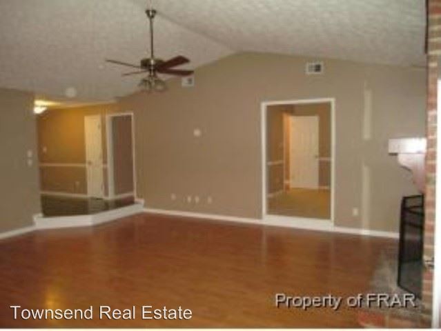 Building Photo - 5811 Tillery Ln