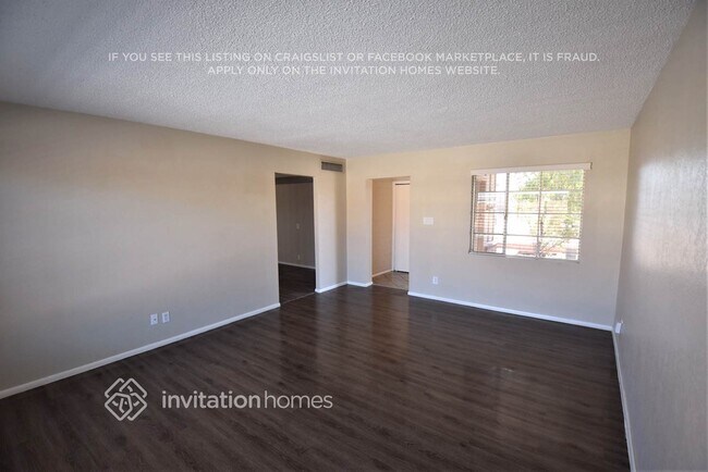 Foto del edificio - 8430 E Oak St
