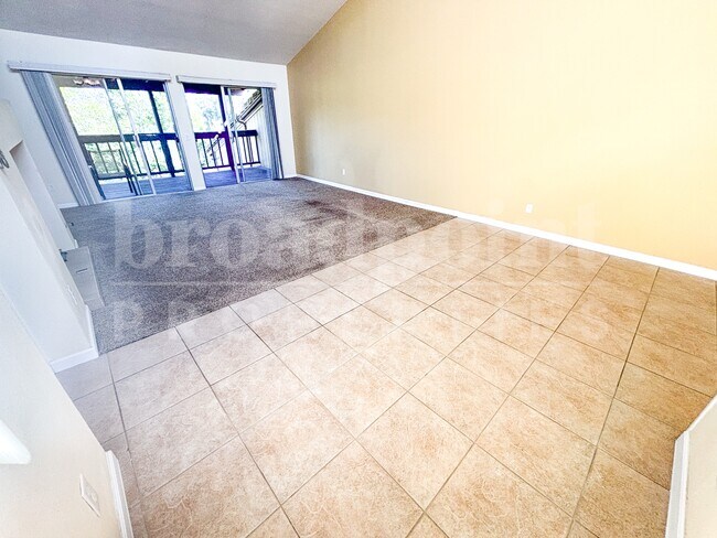 Foto del edificio - 439 Windyridge Glen