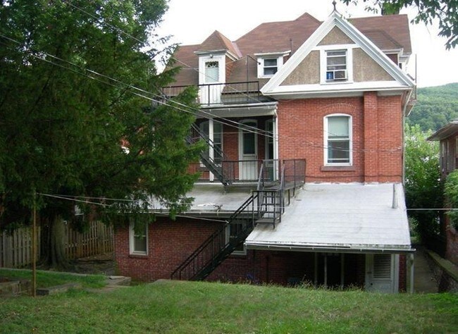 Foto del edificio - 1525 Perkiomen Ave
