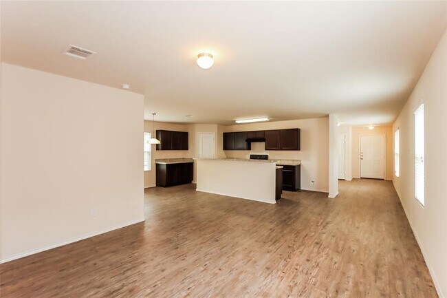 Foto del edificio - 413 N Meadows Dr