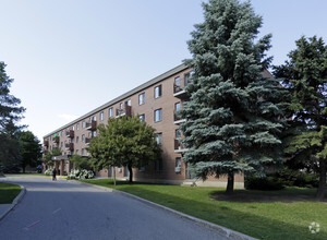 Building Photo - Northfield Gardens