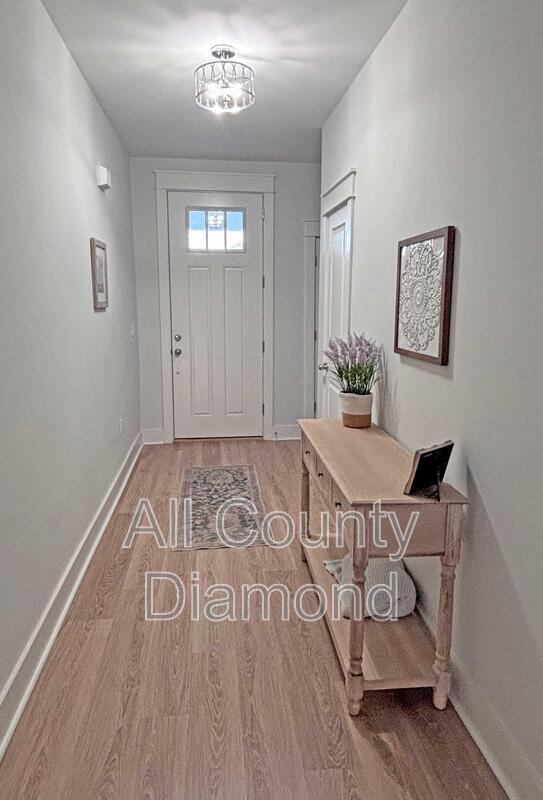 Building Photo - 446 Foxtail Wy