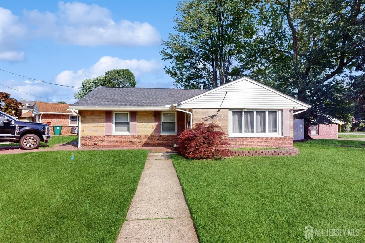 Foto principal - 229 Old Post Rd