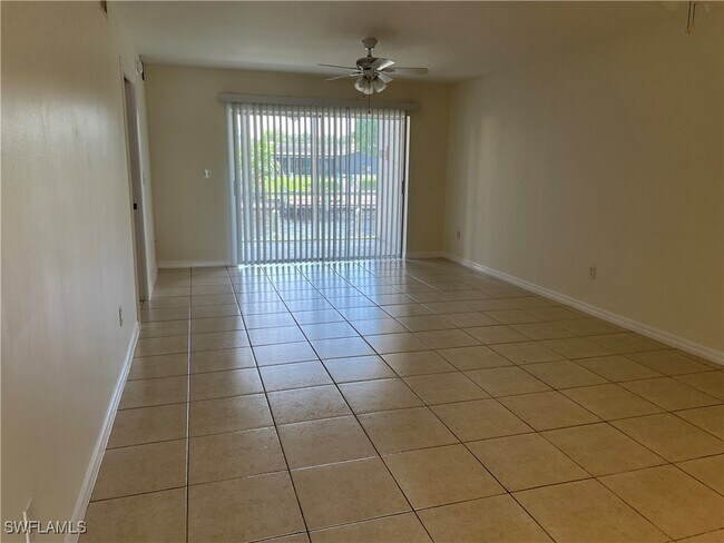 Foto del edificio - 1236 SE 40th St