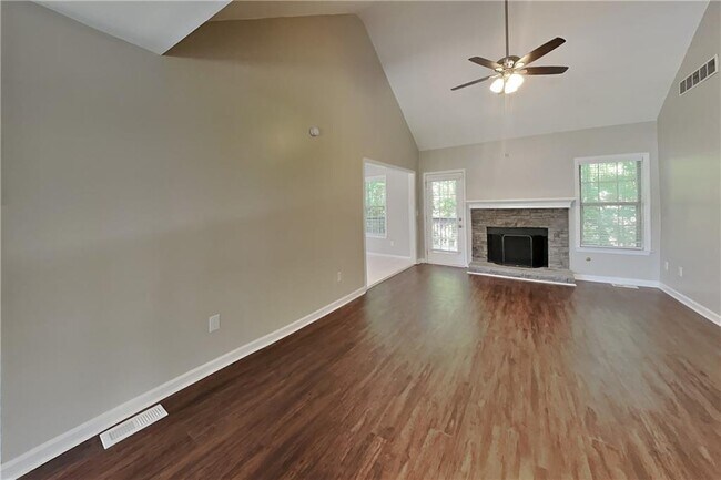 Building Photo - 3059 Vineyard Way