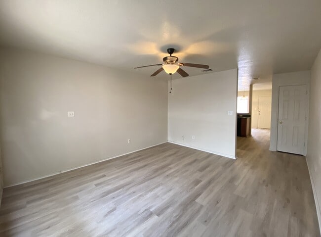 Building Photo - 2801 Cantabrian Dr
