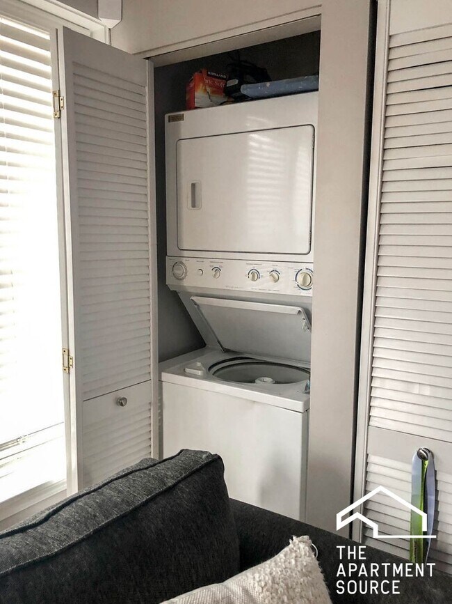 Foto del edificio - 4808 N Paulina St