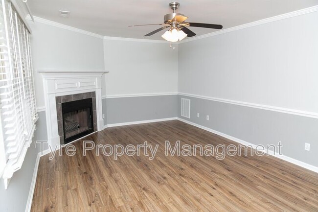 Foto del edificio - 2909 Cedar Creek Rd