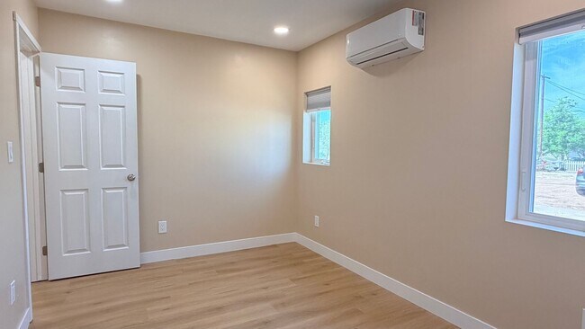 Foto del edificio - 5104 Bocaw Pl