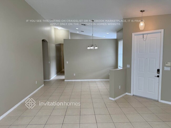 Building Photo - 8600 Lineyard Cay