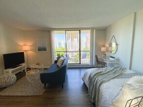 Building Photo - 1580 Haro