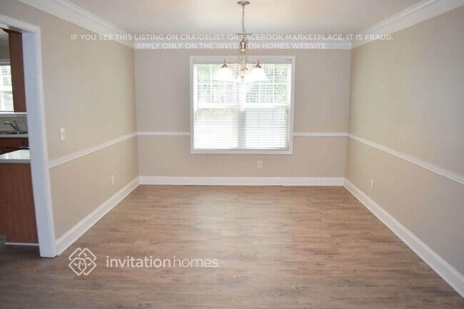 Foto del edificio - 6410 Woodlore Trail NW