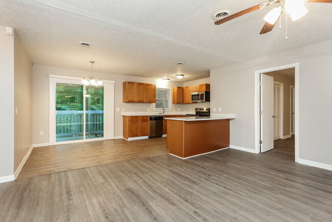 Building Photo - 134 Highland Cir