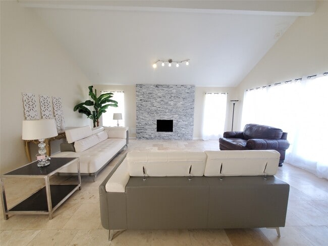 Foto del edificio - 2810 Arrowhead Dr