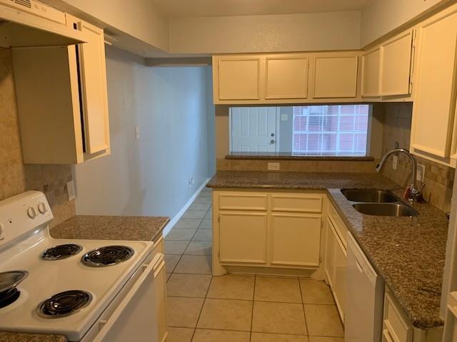 Foto del edificio - 1035 Willow Oaks Cir