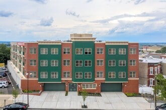 Building Photo - 2507 John F. Kennedy Blvd