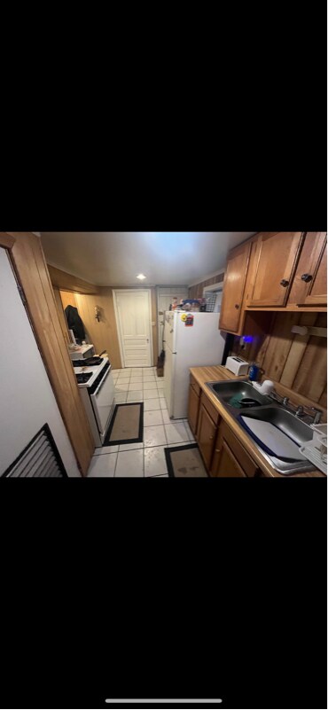 Foto del edificio - 3846 N Troy St