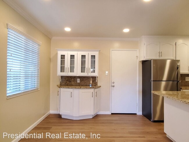 Building Photo - 3 br, 2 bath House - 1031 Patricia Court