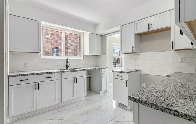 Foto del edificio - 5766 Nottingham Rd