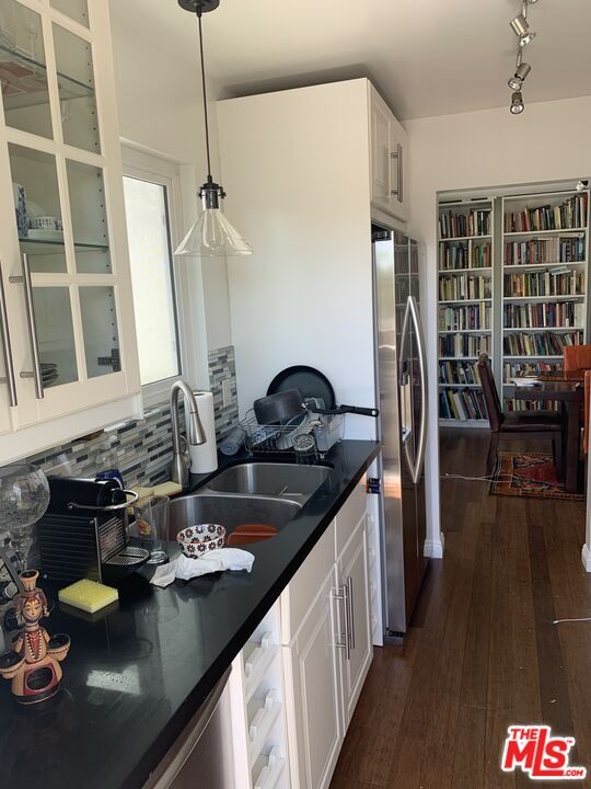 Foto del edificio - 1021 N Crescent Heights Blvd