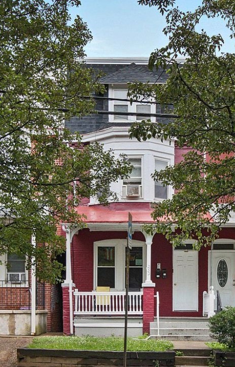 Building Photo - 253 S Ann St