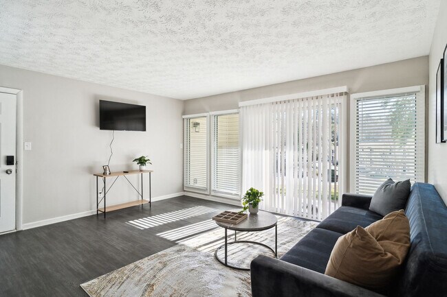 Foto del edificio - 4001 Lakemont Dr