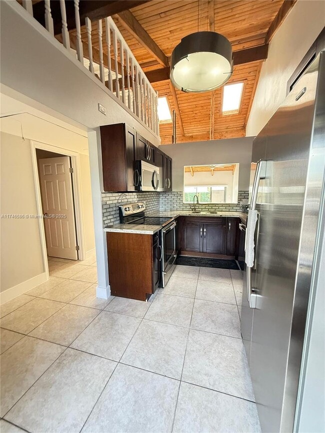 Foto del edificio - 2312 SW 81st Ave