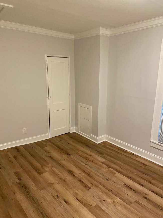 Building Photo - 903 Rehder Alley