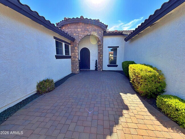 Building Photo - 6602 S Bridal Vail Dr